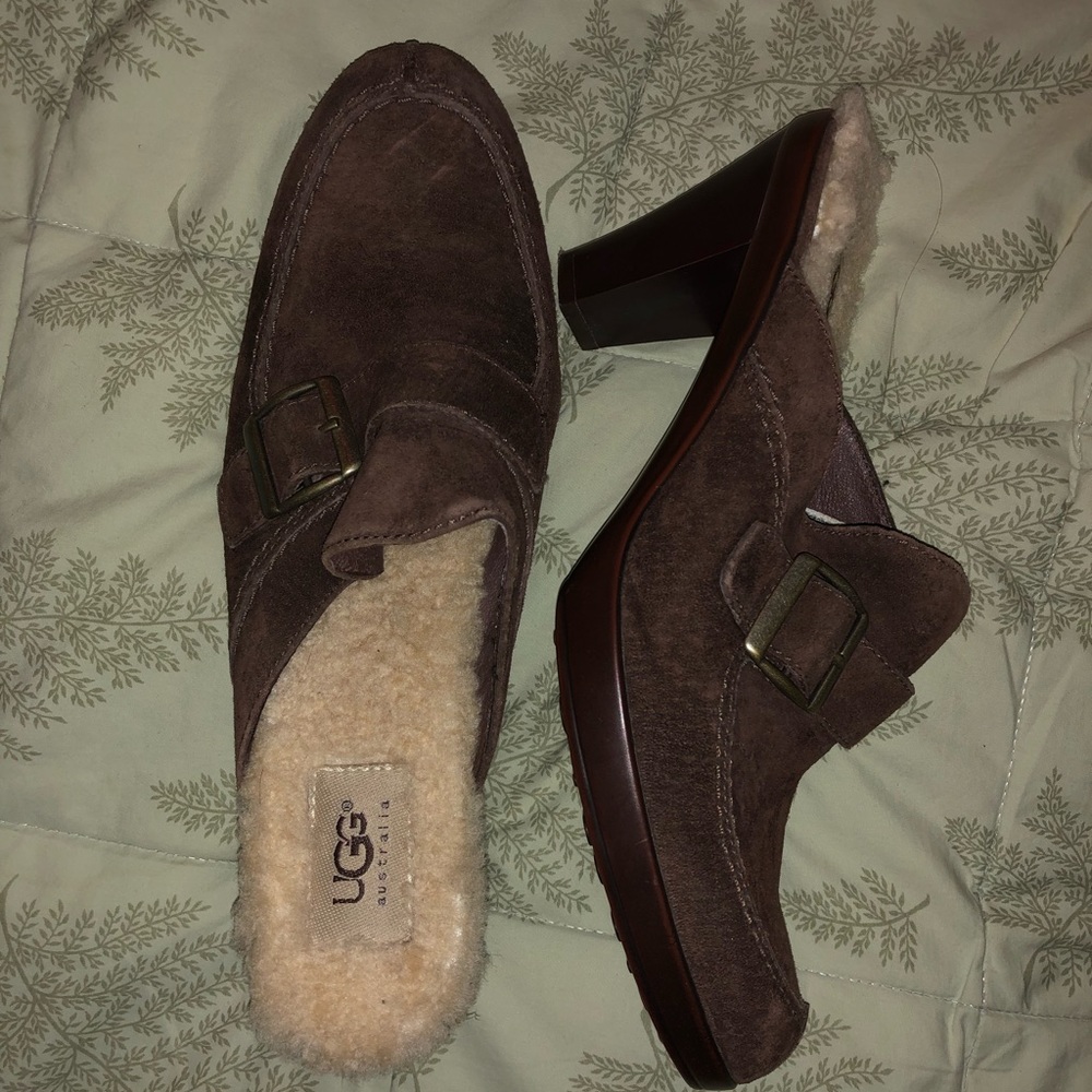 🤎UGG🤎 Shearling-lined clogs